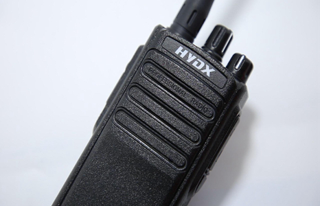 Q610 UHF 10マイル長距離ポータブル双方向ラジオ
        